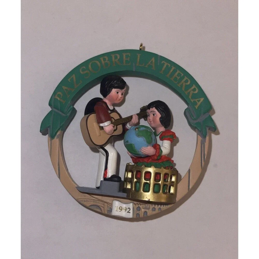 Hallmark 1992 Paz Sobre La Tierra Keepsake Ornament Christmas Spain